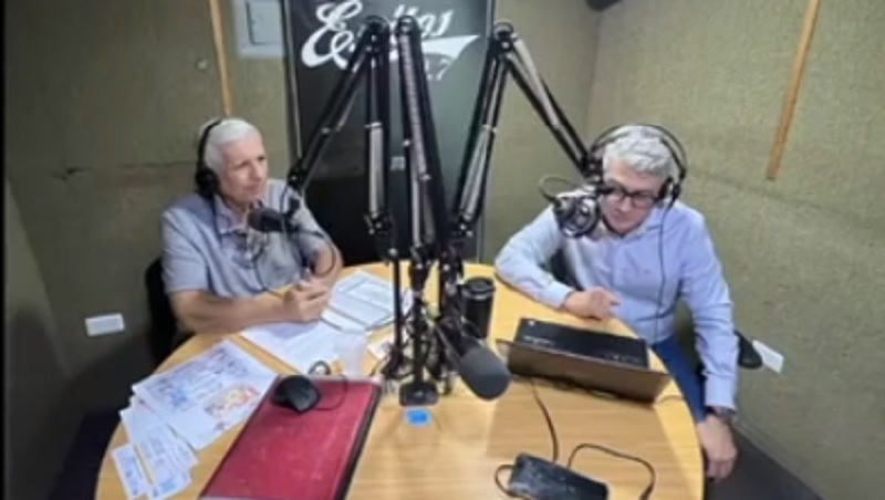 Este mi&eacute;rcoles fuimos invitados al Programa "ZONA &Eacute;XITOS MARGARITA" con Gabriel Brice&ntilde;o y Astrid Clindt, en la emisora &Eacute;xitos 99.7 FM 