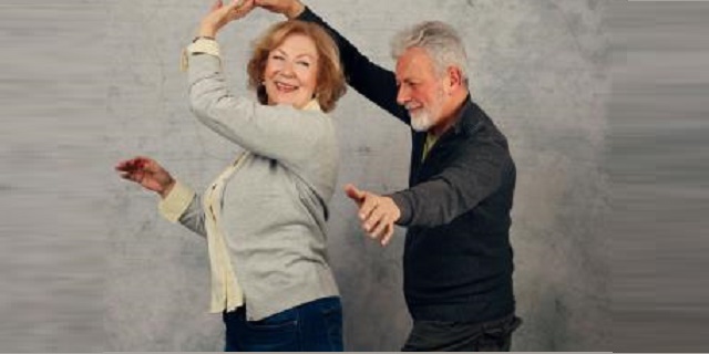 Si eres adulto mayor... Baila! Y tendr&aacute;s una vida saludable
